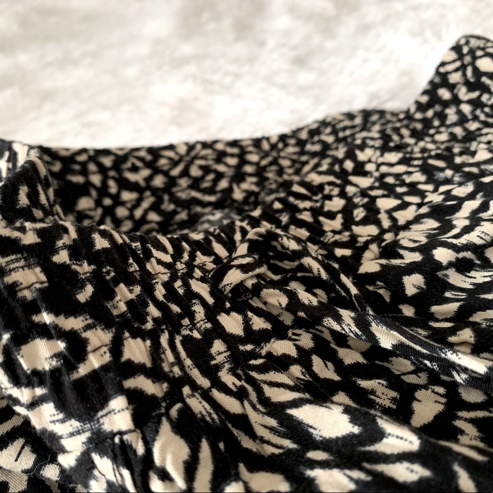 Patterned shorts - Picture 2 of 4
